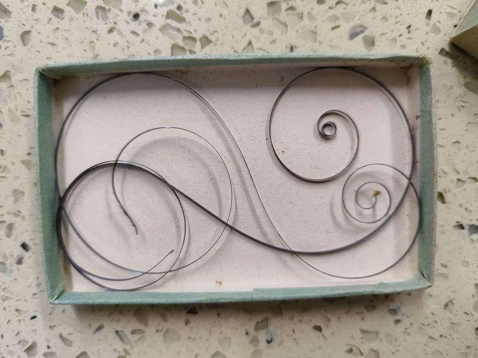 IWC Schaffhausen CAL 85 automatic PART  main spring IWC 85 Lot 2 PCS - Image 2 of 4