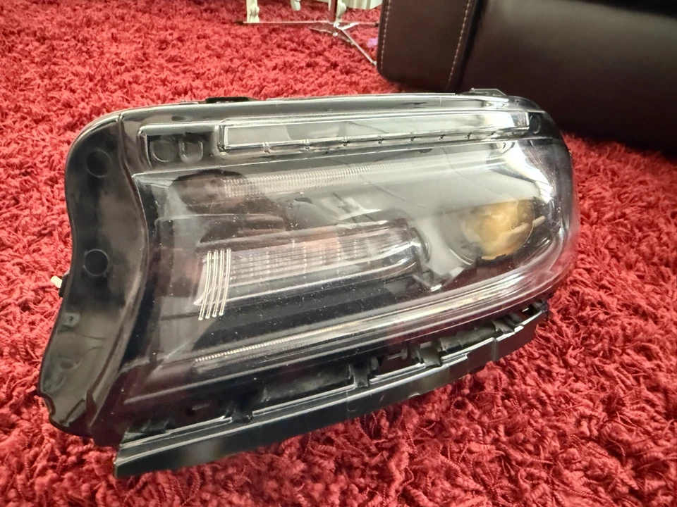 Farol de LED HALOGÊNIO 2018 - 2021 Dodge Charger LH motorista esquerdo fabricante de equipamento original 68541681aa - Imagem 3 de 4