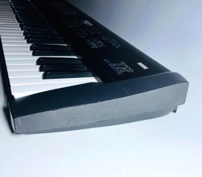 KORG TR 61key シンセサイザー Korg TR 61 - What To Know & Where To Buy | Equipboard