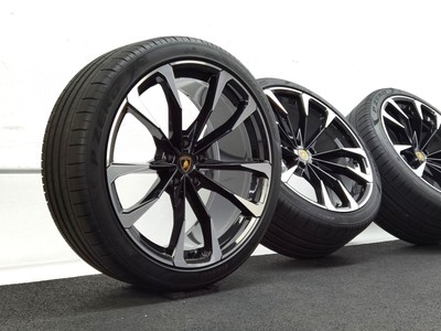 Lamborghini Urus 23 Zoll Taigete Diamond Black Original Felgen Alufelgen Sommer