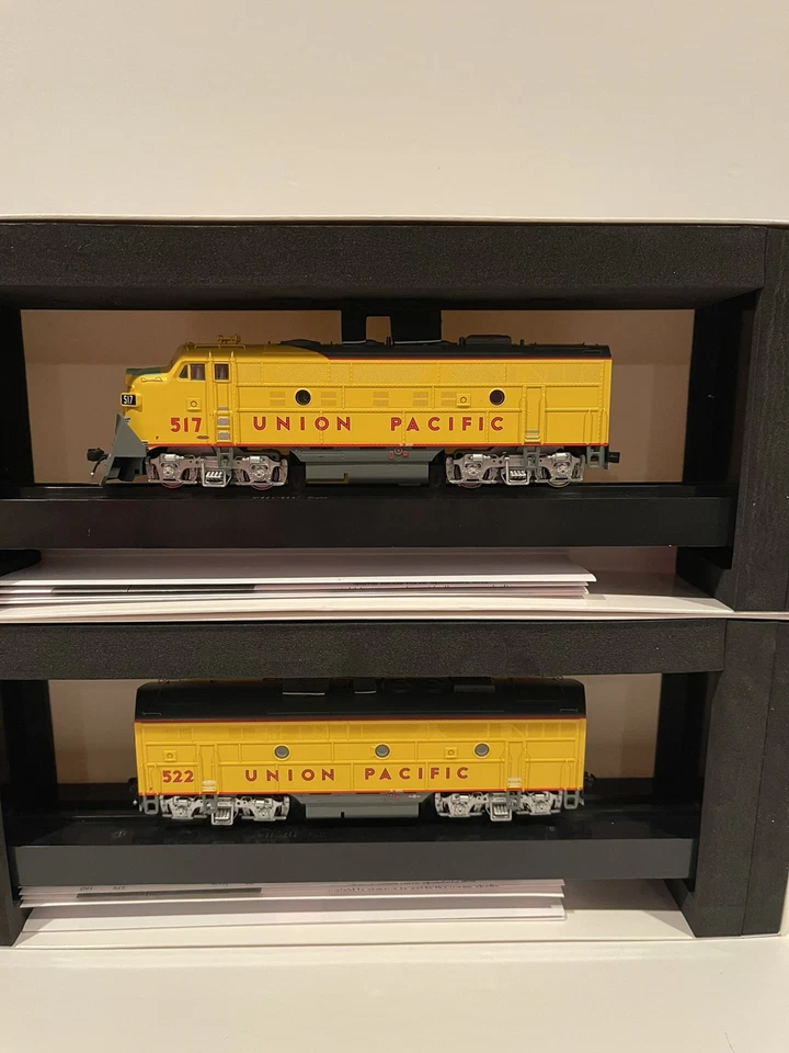 Bowser Executive Line HO Scale Union Pacific F9AM + F3B #517 & #522 w DCC & Snd - Image 2 of 4