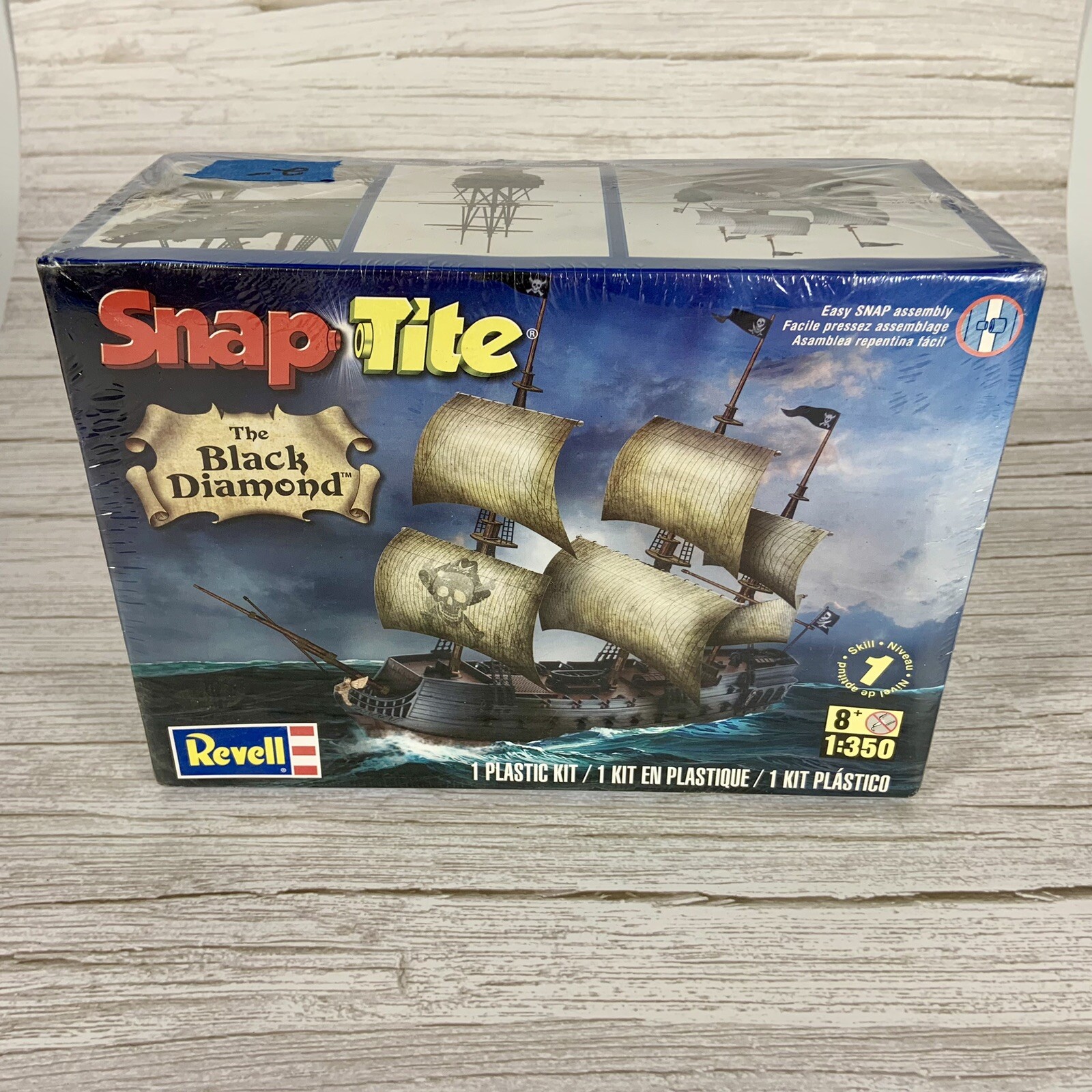 Revell Black Diamond Pirate Ship SnapTite 1:350 Scale Plastic Model Kit ...