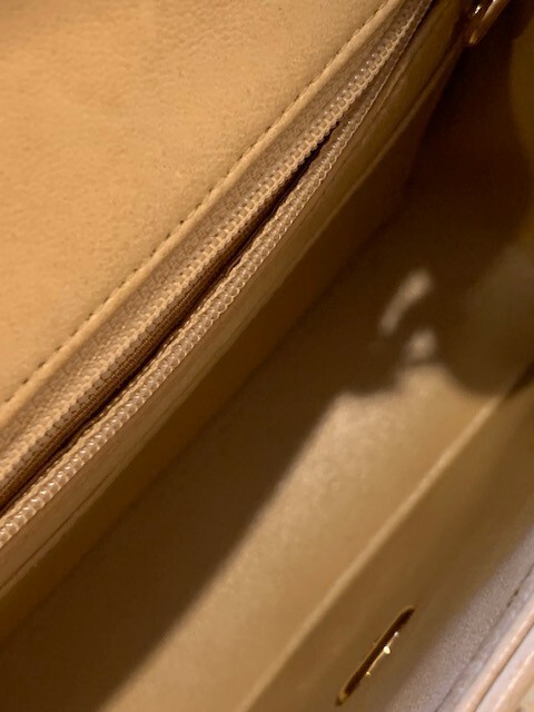 【ヴィンテージ】Rank:S☆Chanel Beige C19 Small 2tone バック $_57.JPG?set_id=8800005007