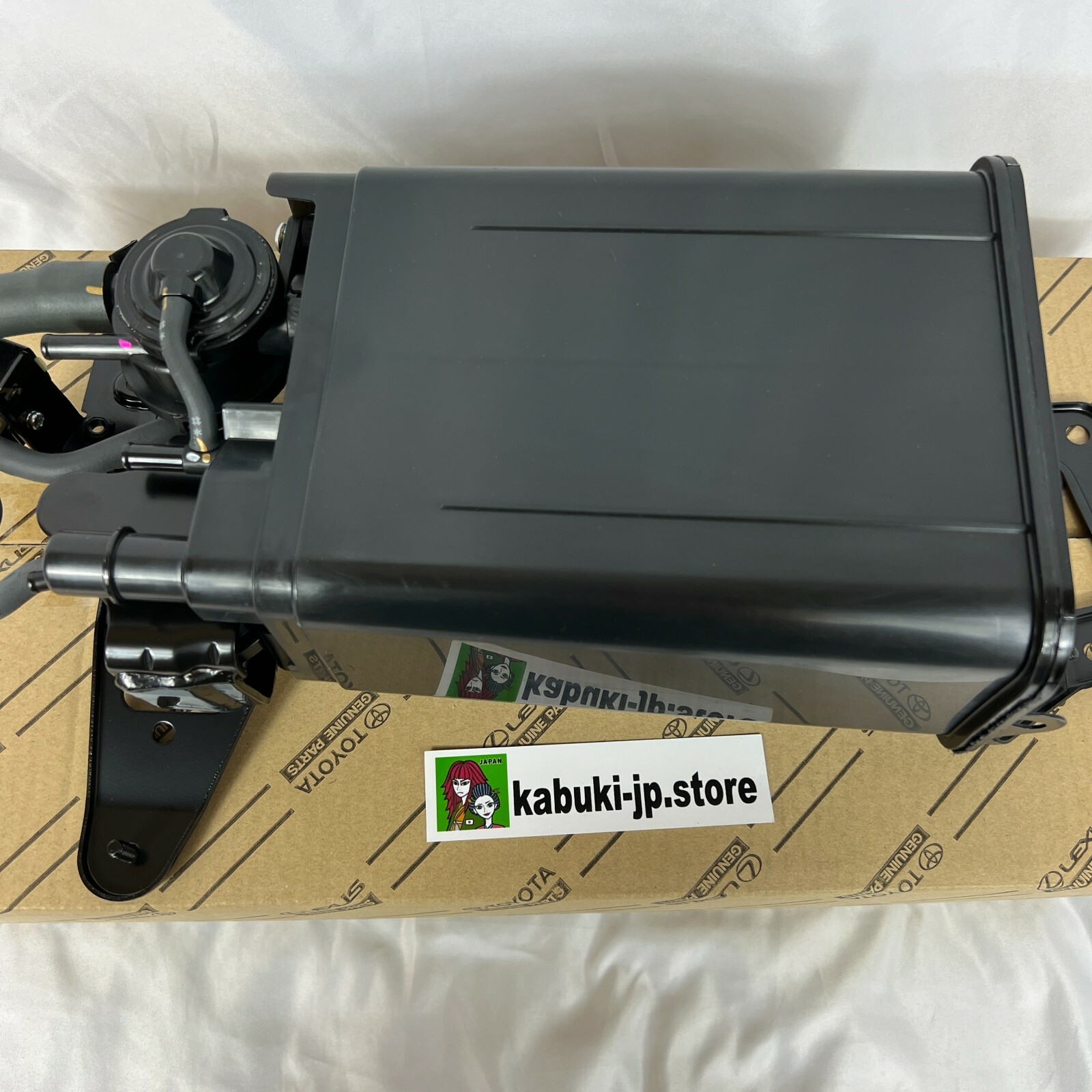 TOYOTA GENUINE 7774048041 Lexus RX300 9901 Charcoal Emission Canister