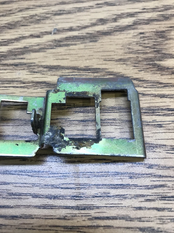 HONDA SHADOW VLX VT600 1988-2007, PIEZA SOPORTE CONECTOR # 50338-MR1-010 Foto 2 de 4