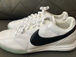 av3153 nike