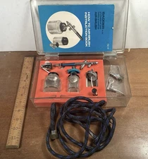VINTAGE USED BADGER PROFESSIONAL AIR BRUSH SET