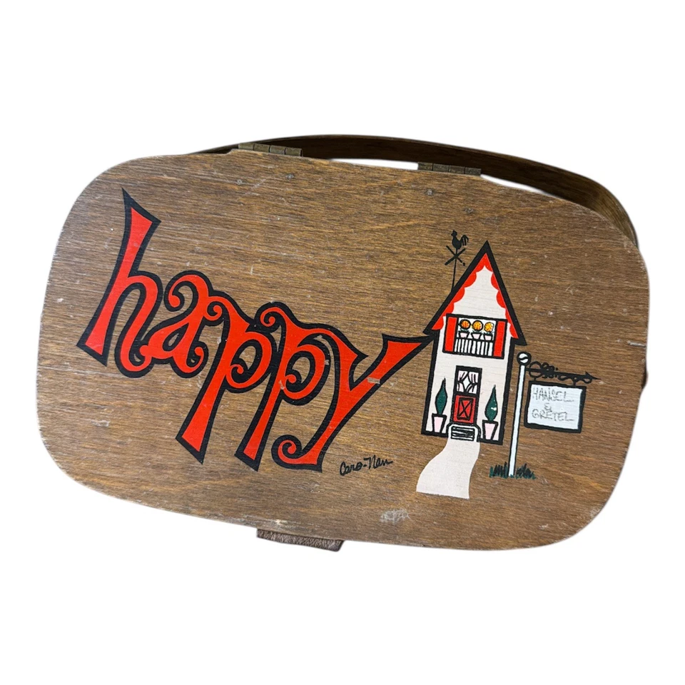 Vintage Caro-Nan Hansel & Gretel Basket Weave Signed Purse with Quilted Lining.  - Image 3 of 4