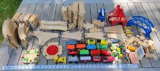 Huge Lot of Thomas the Train  Melissa Doug Wooden Tracks Railway Pieces 150 pcs