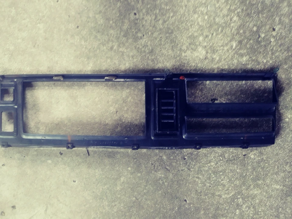 1984 1985 1986 1987 88 89 Dodge Daytona Chrysler Laser Dash Cluster Trim  Bezel - Image 4 of 4