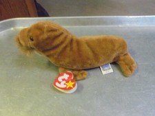 Vintage Ty Beanie Baby Paul the Walrus with tag, tag misprint