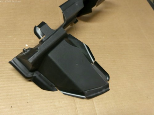 2019-2024 Lexus ES 350 ES 300h Right Front Radiator Air Guide OEM# 16593-25090 - Picture 4 of 8