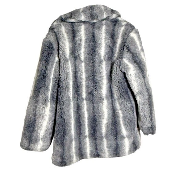 Komitor Womens PRE-OWNED MEDIUM Faux Fur CHINCHILLA Reversible Coat MID-LENGTH - Image 4 of 4