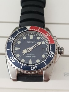 Seiko 5M82-0BL0 Diver Scuba Date Box Black Kinetic Mens Watch Authentic  Working | eBay