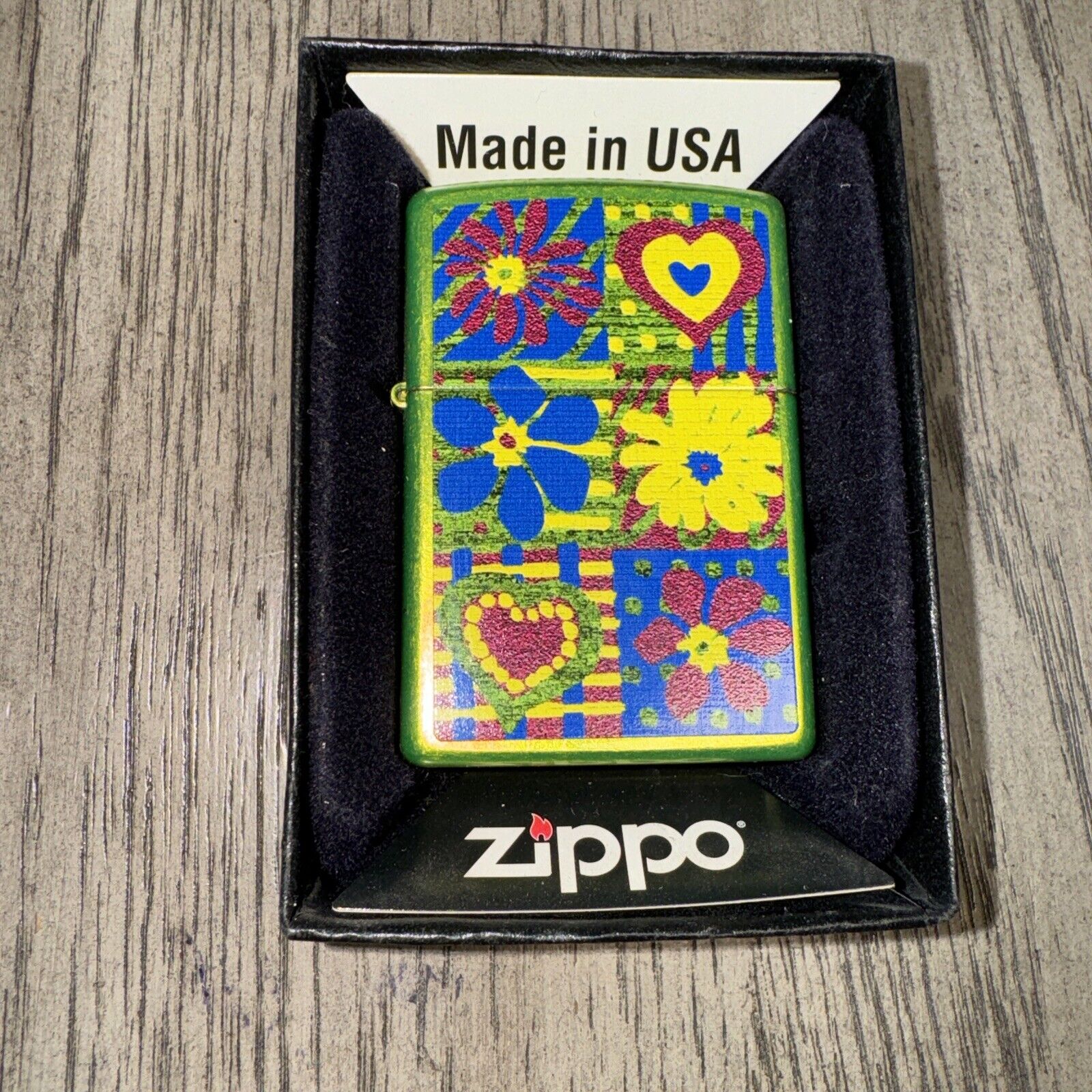 FUNKY FLOWERS LURID ZIPPO LIGHTER New Flowers Hearts Hippie Green Case 28057