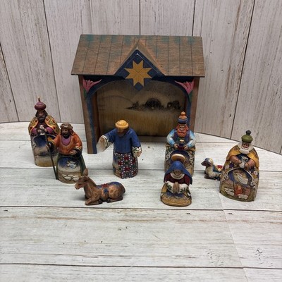 Vtg Jim Shore Mini Nativity 9 Pc Set Stable Scene 2004 Wisemen Holy Missing Baby