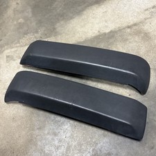Porsche 944 Rear Bumper Pads Guards Pair Left Right Oem 94450506100 94450506200 Porsche 944 Rear Bumper Pads Guards Pair Left Right Oem 94450506100 94450506200