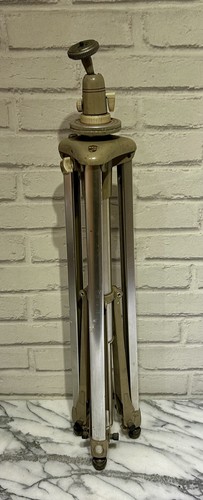 Linhof Lightweight Aluminium Tripod with Swivel Head Vintage West Germany - Picture 3 of 9