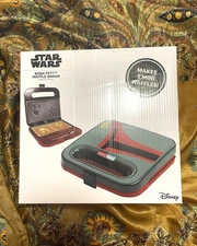 Uncanny Brands WM2-SRW-BBF Star Wars Boba Fett Double-Square Waffle Maker, 9"...