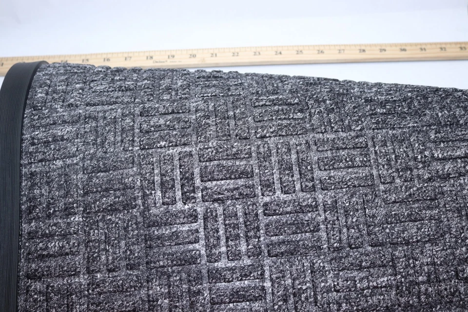 TrafficMaster Rectangle Stain Resistant Commercial Mat 23.5" x 35.5" 482886 - Image 3 of 4