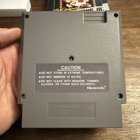 Donkey Kong Jr. (Nintendo NES, 1986) Complete CIB - 5 Screw Hangtab - Authentic