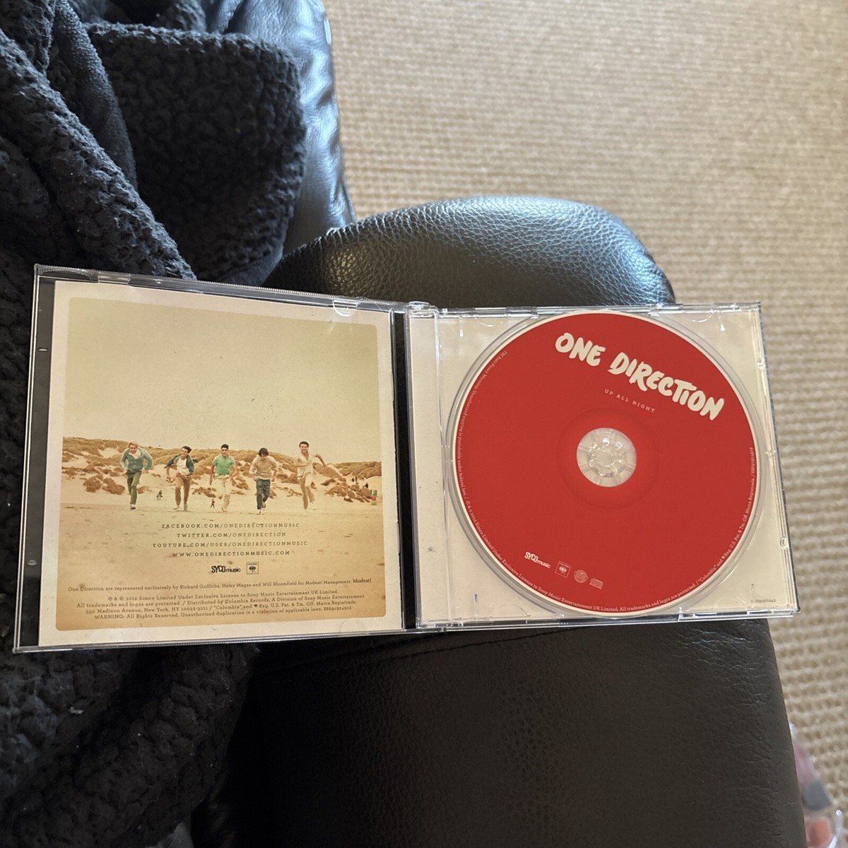 Debut Album - One Direction up All Night CD 2012 Collectible Cards