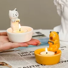 "Cute Kitten Candle Holder – Creative & Decorative Cat-Shaped Candlestick!" 🕯🐱