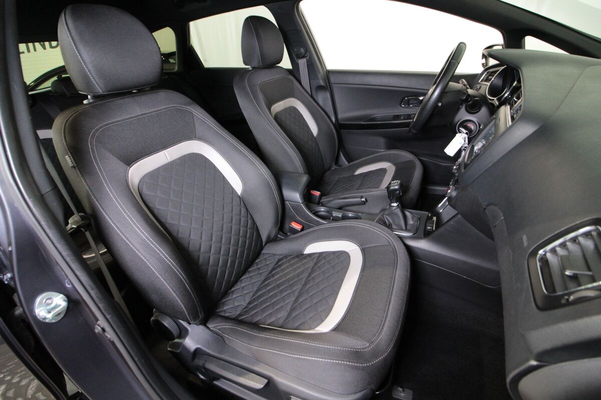 Kia Ceed 1,6 CRDi 136 GT-Line Limited SW