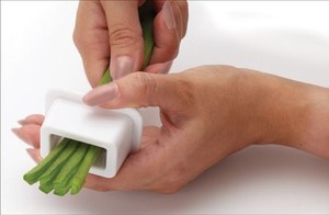 Kitchen Craft Wide Mouth Traditional Runner French Bean Slicer