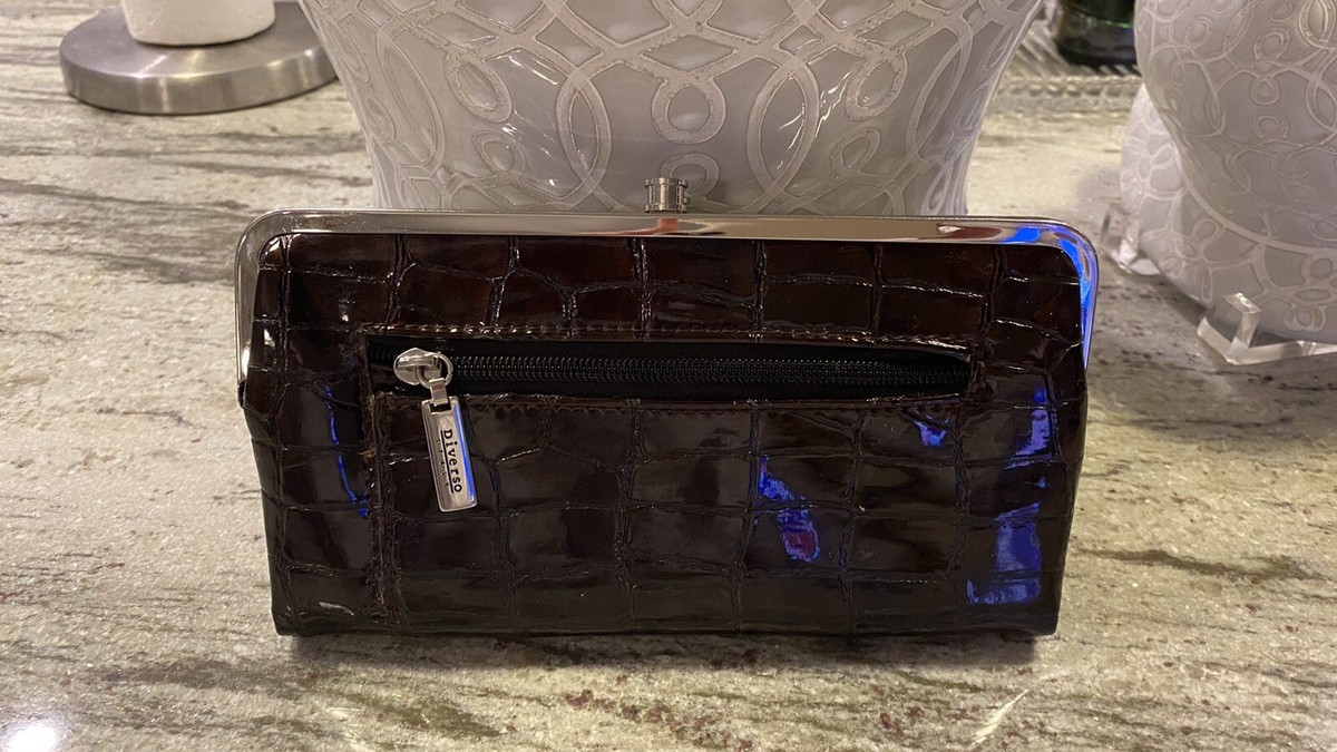 Diverso Italy Brown Alligator Print Patent Wallet/Clutch | eBay