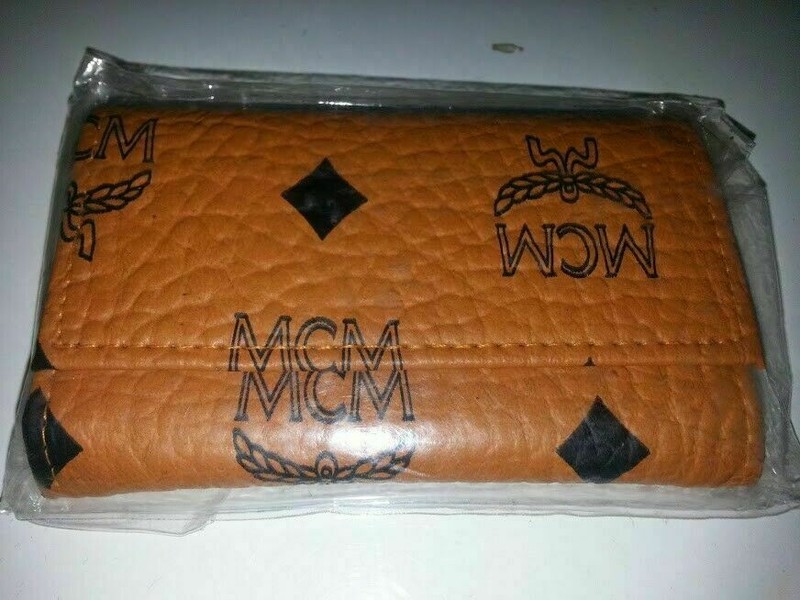 MCM Key Holder Case Key Wallet With Zipper Inside Lightly Used / Pre-Owned