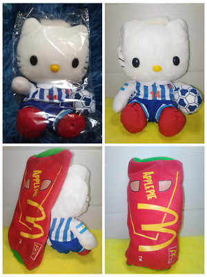 Hello Kitty Dear Daniel FIFA 2002 Argentina Mc Apple Pie Reversible Plush Doll