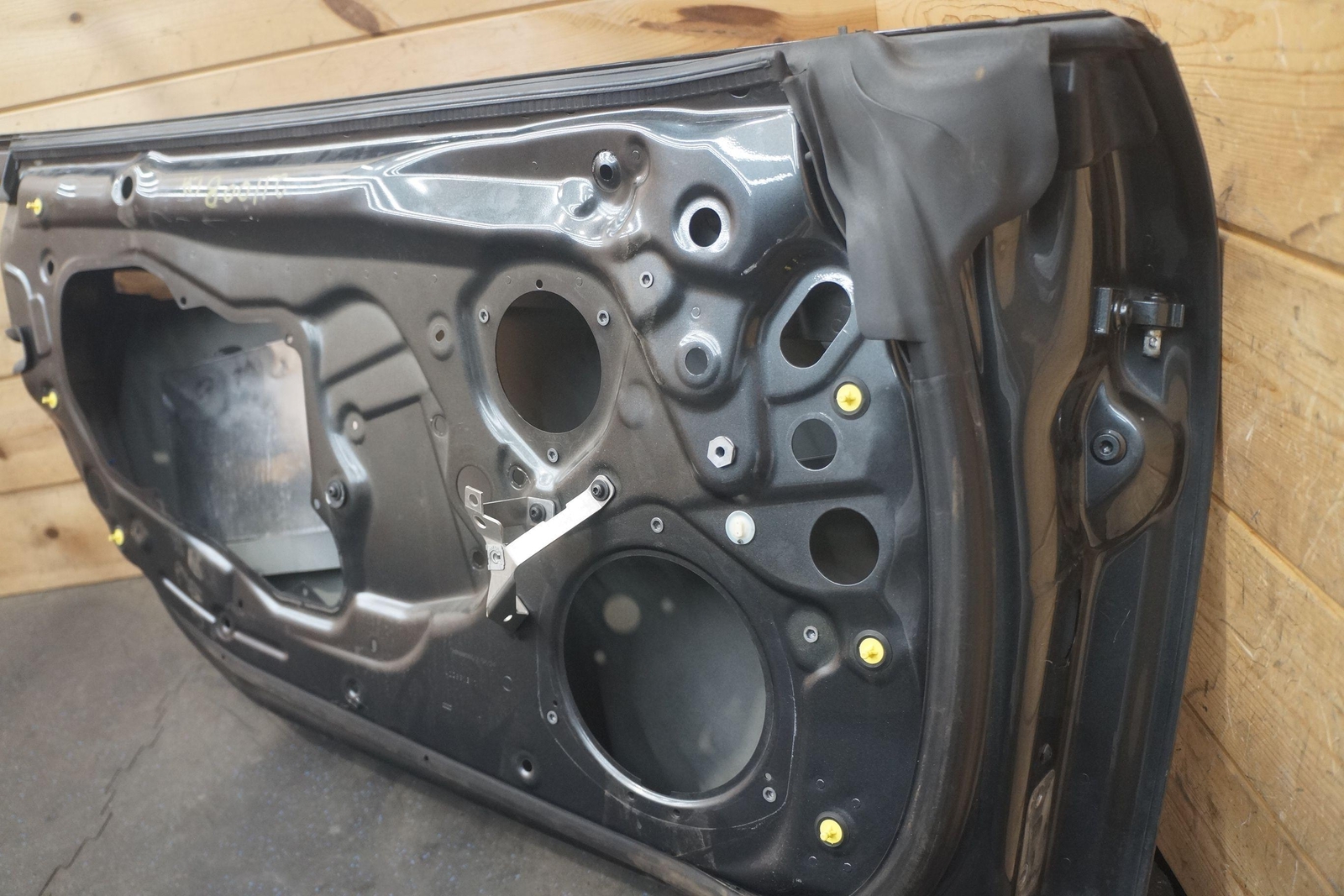 Front Left Driver Door Shell Daytona Grey Pearl 420831051 Audi R8 2008-15 *Note*