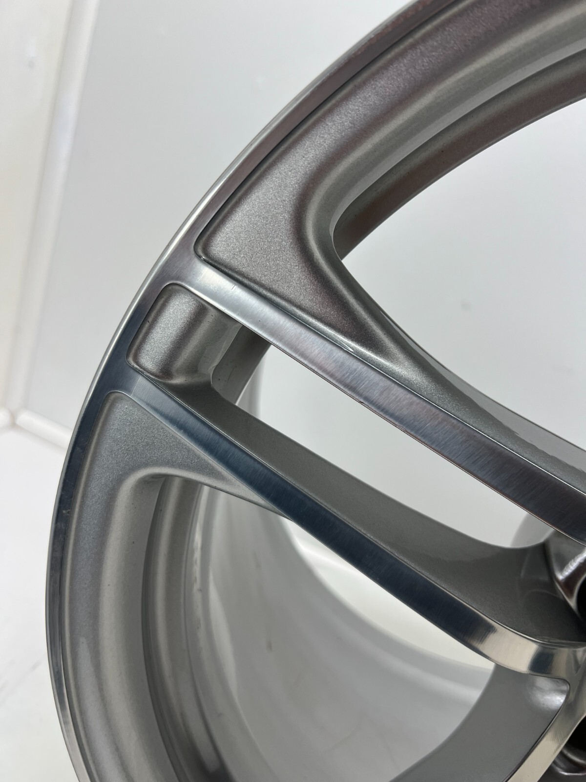 19x11 ET50MM 5x112 Polished Silver Rim Audi R8 420601025J 58830 58873 58875