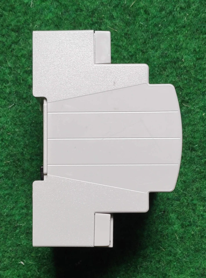 MDT Schaltaktor 8-fach AKK-0816.02 4TE REG, 230VAC, 16A EIB KNX - Bild 2 von 2