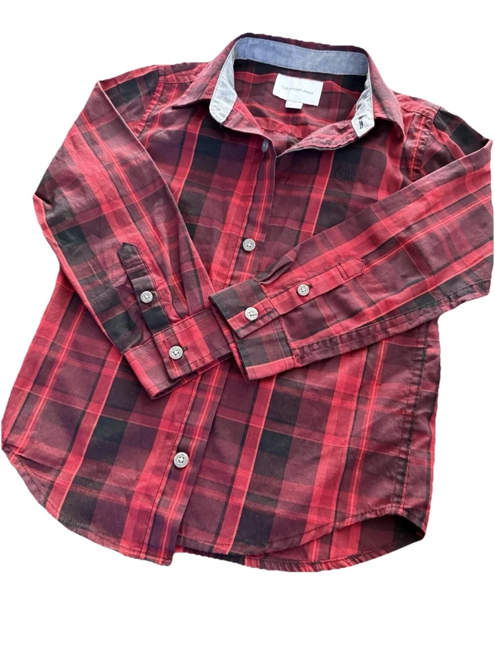 Camisa con botones roja a cuadros 5t Calvin Klein para niños Foto 2 de 4