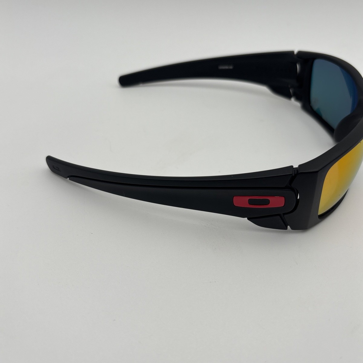 Oakley ストライプ ブラックベスト フェラーリロゴ Oakley ストライプ ブラックベスト フェラーリロゴ Oakley ストライプ