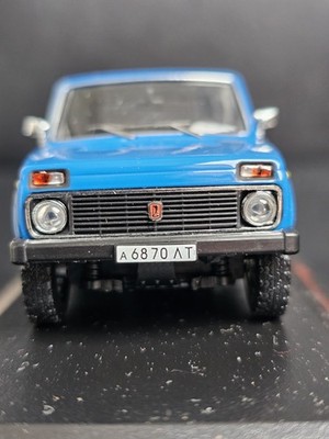 Model of The Car NIVA 1981 BLUE ICT Scale 1/43 USSR Diecast Car Collection