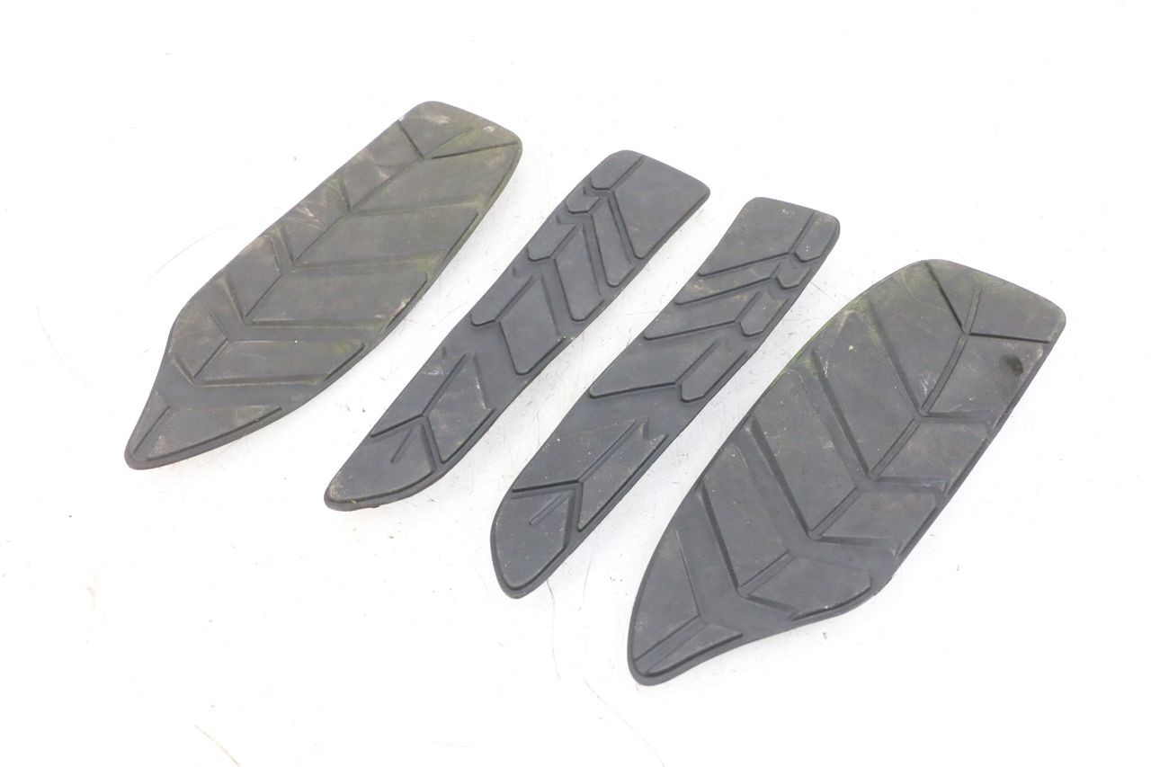 CARENA PEDANA GOMME - SYM GTS EVO 125 (2009 - 2013)