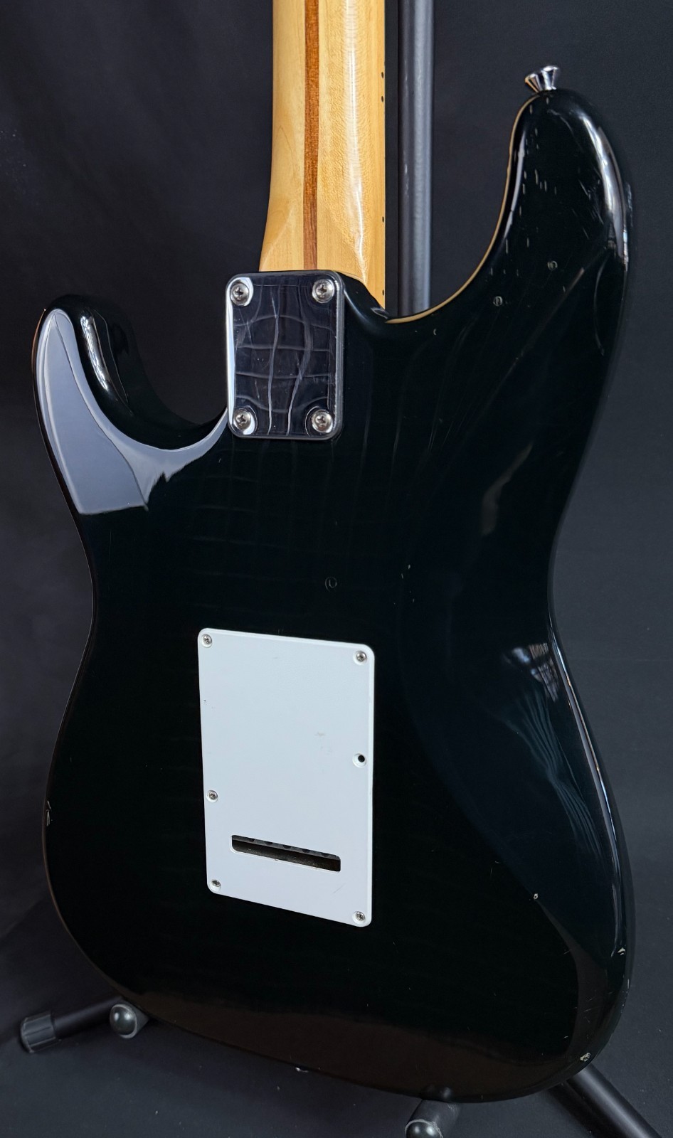 1993 Fender Standard Stratocaster Electric Guitar Gloss Black w/ Noiseless PU's