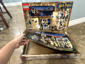 LEGO Harry Potter Hogwarts Castle 4709 (ORIGINAL BOX ) 2001