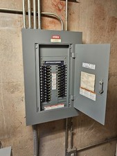 Square D NF 125 Amp Panel With  Breakers 600Y/347-240 Volt 3 Phase 4 Wire