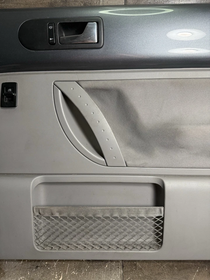 Серебристо-серая панель пассажирской двери для кабриолета Volkswagen VW Beetle 03–10 годов выпуска под правую руку - Изображение 3 из 4