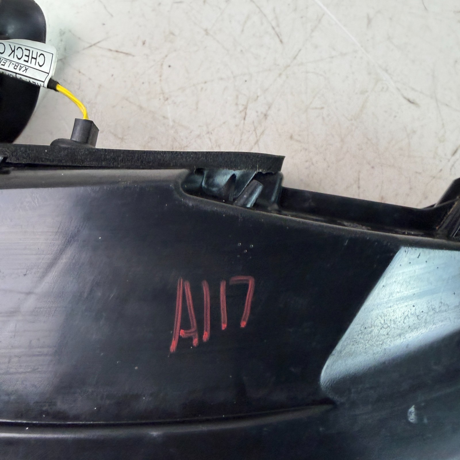 2017-2024 MASERATI LEVANTE REAR LEFT DRIVER SIDE OUTER TAIL LIGHT LAMP 20670121