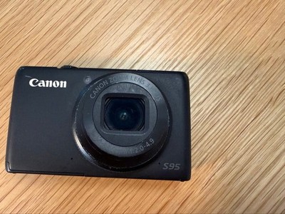 Canon Digital Camera Powershot S95 10-Megapixel High-Sensitivity