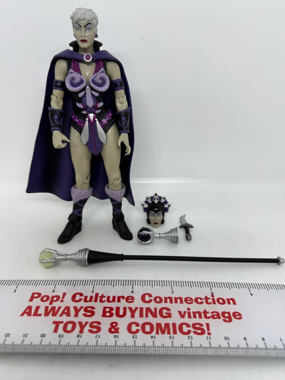 Masters Of The Universe Classics Battleground Evil Lyn Complete Mattel Figure