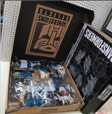 Takara Tomy TT-GS10 God Neptune Transforms GENERATION SELECTS