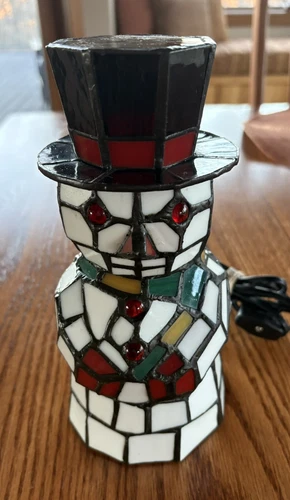 Vintage Stained Glass Tiffany Style Christmas Snowman w/ Top hat Lighted Lamp 8"
