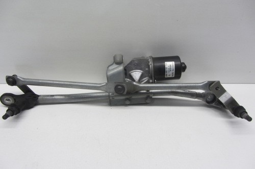 BMW E87 E88 E81  Scheibenwischermotor Gestänge Wischermotor Vorne 7193036