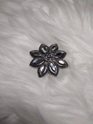 Garden Delight retired Premier Designs Pin - Main Image